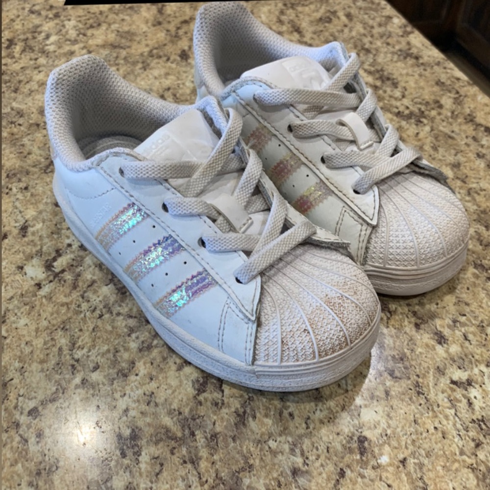 Adidas toddler size 8